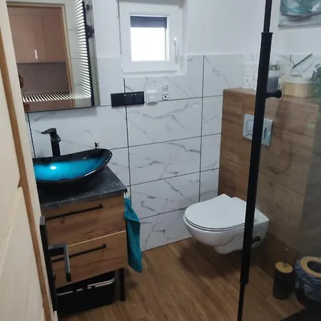 Dom wakacyjny Caloroczny Pod Sosenka Lapanow