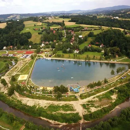 Caloroczny Pod Sosenka Holiday home *