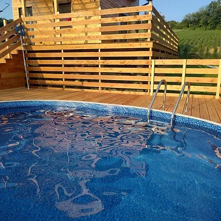 Caloroczny Pod Sosenka Lapanow